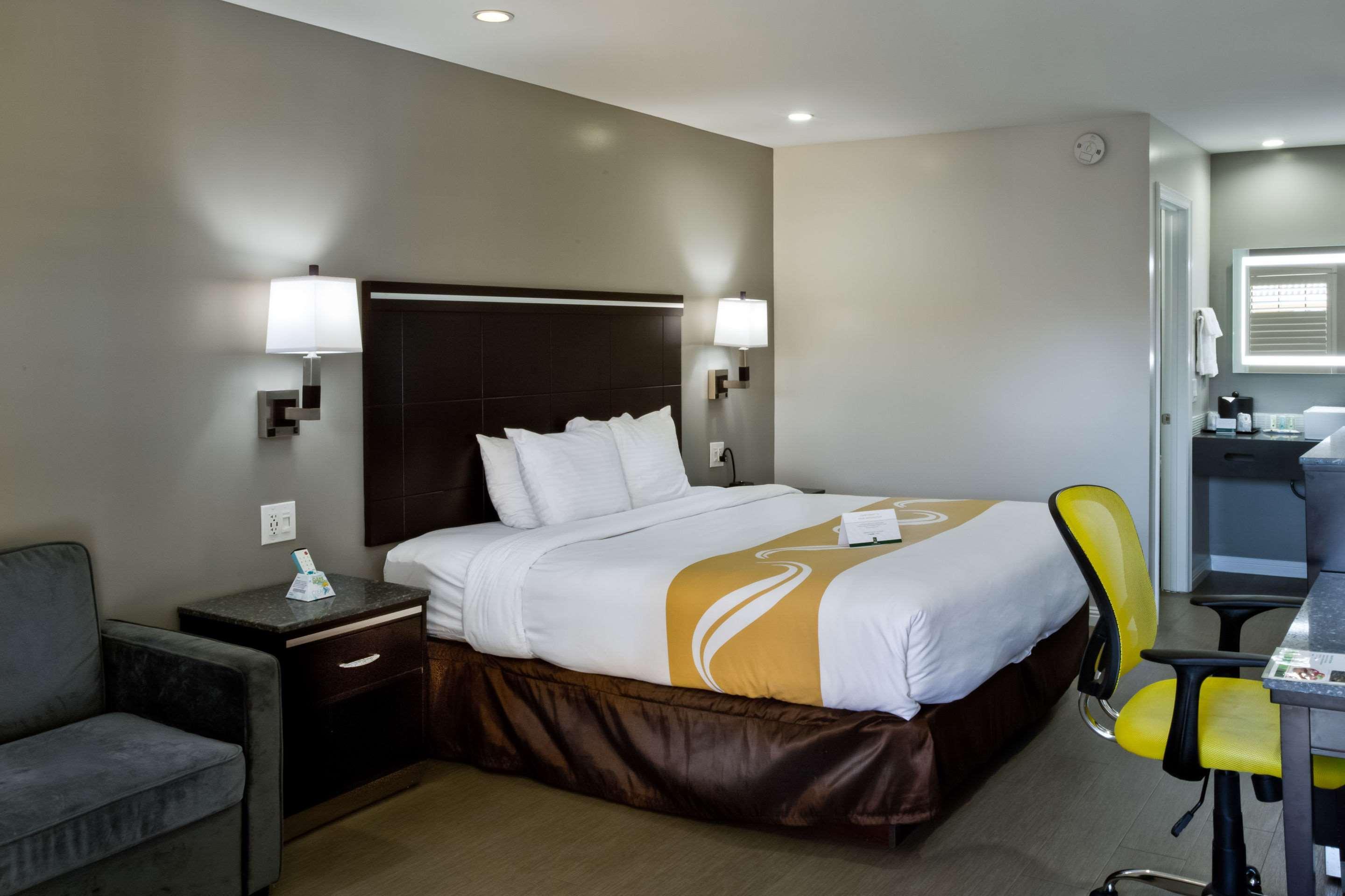 Bay Area Inn & Suites Hayward Bagian luar foto