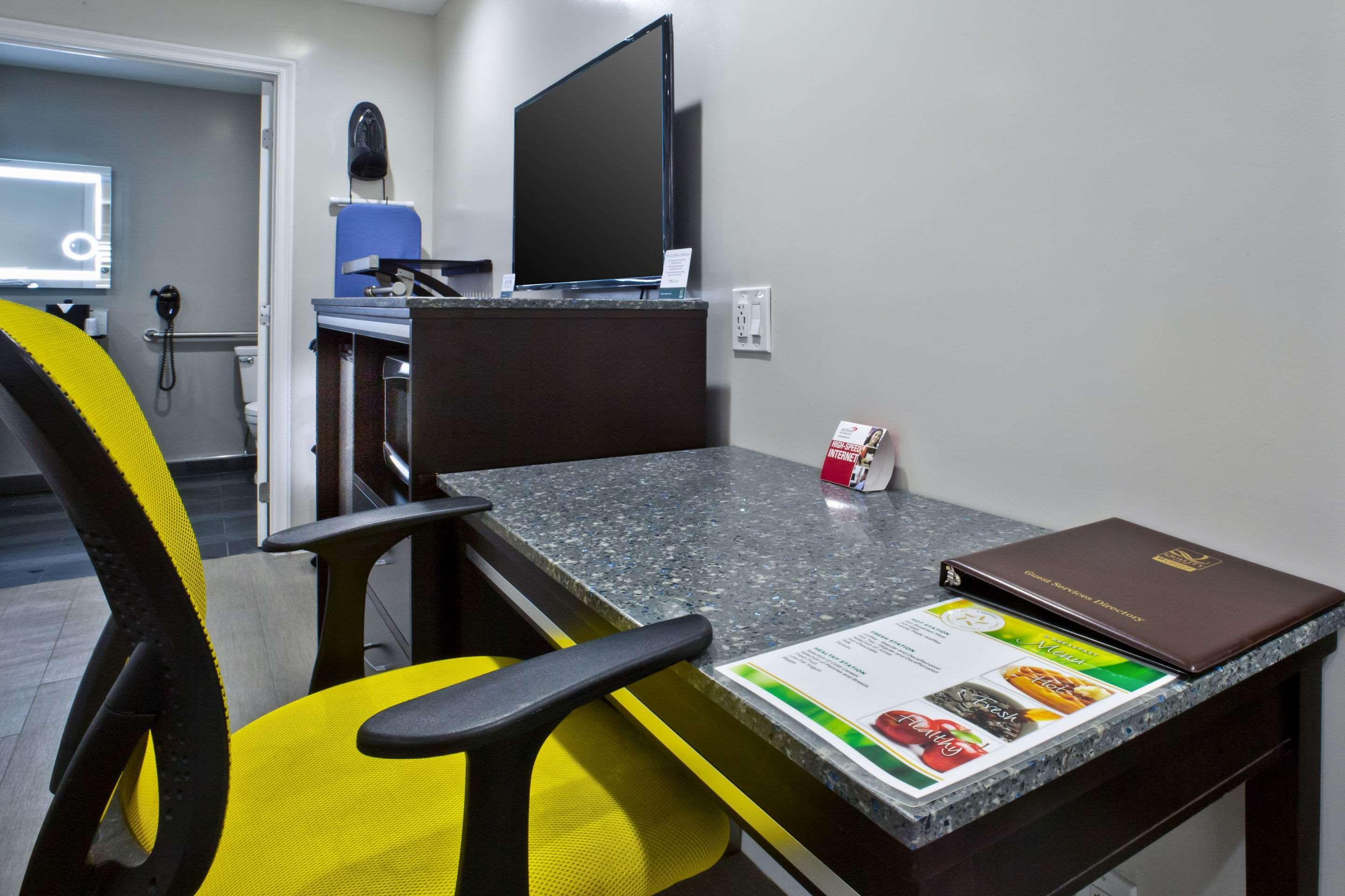 Bay Area Inn & Suites Hayward Bagian luar foto