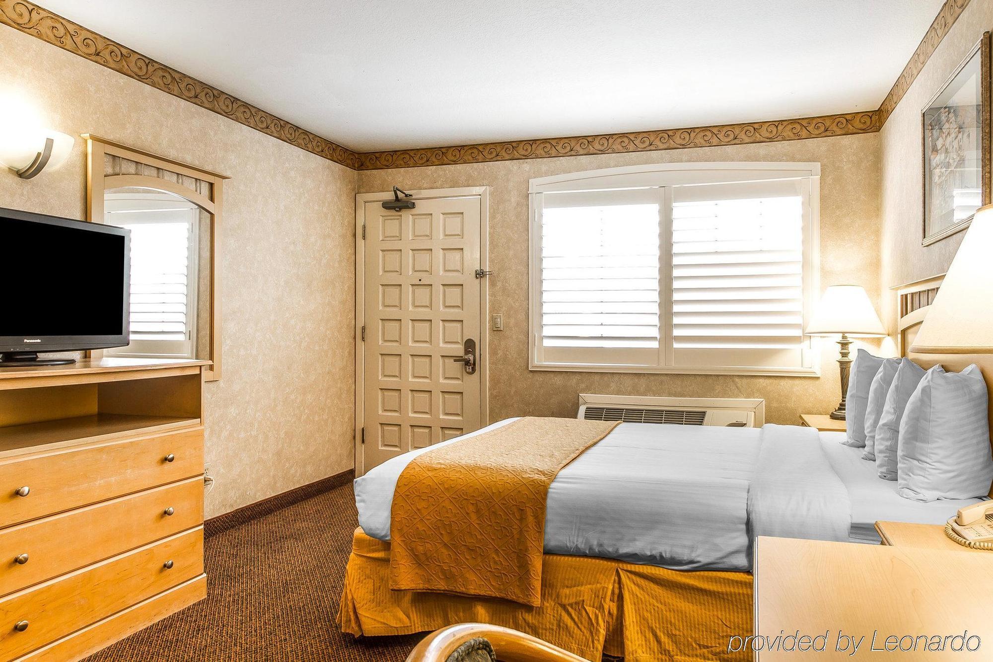 Bay Area Inn & Suites Hayward Bagian luar foto