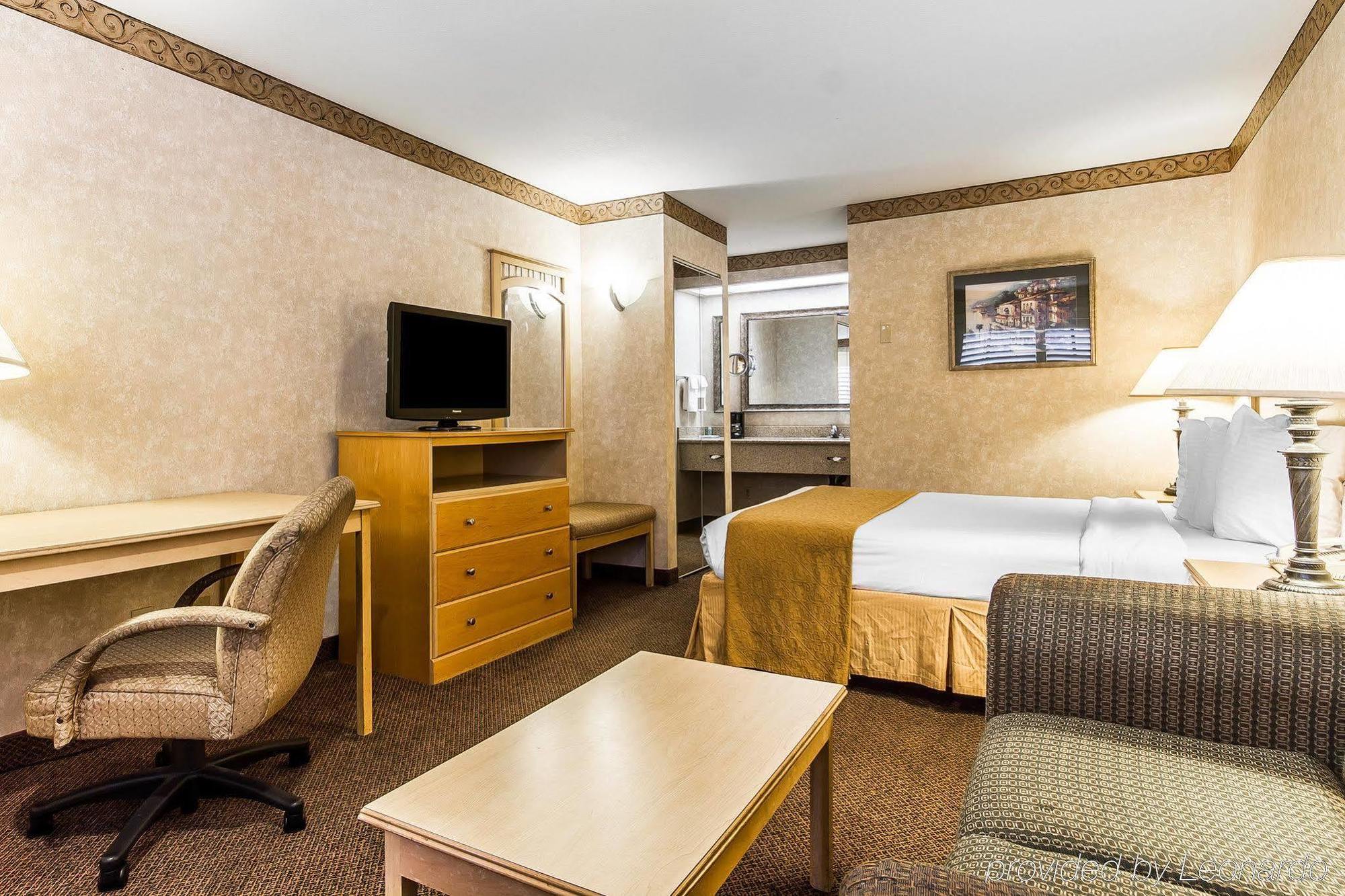 Bay Area Inn & Suites Hayward Bagian luar foto