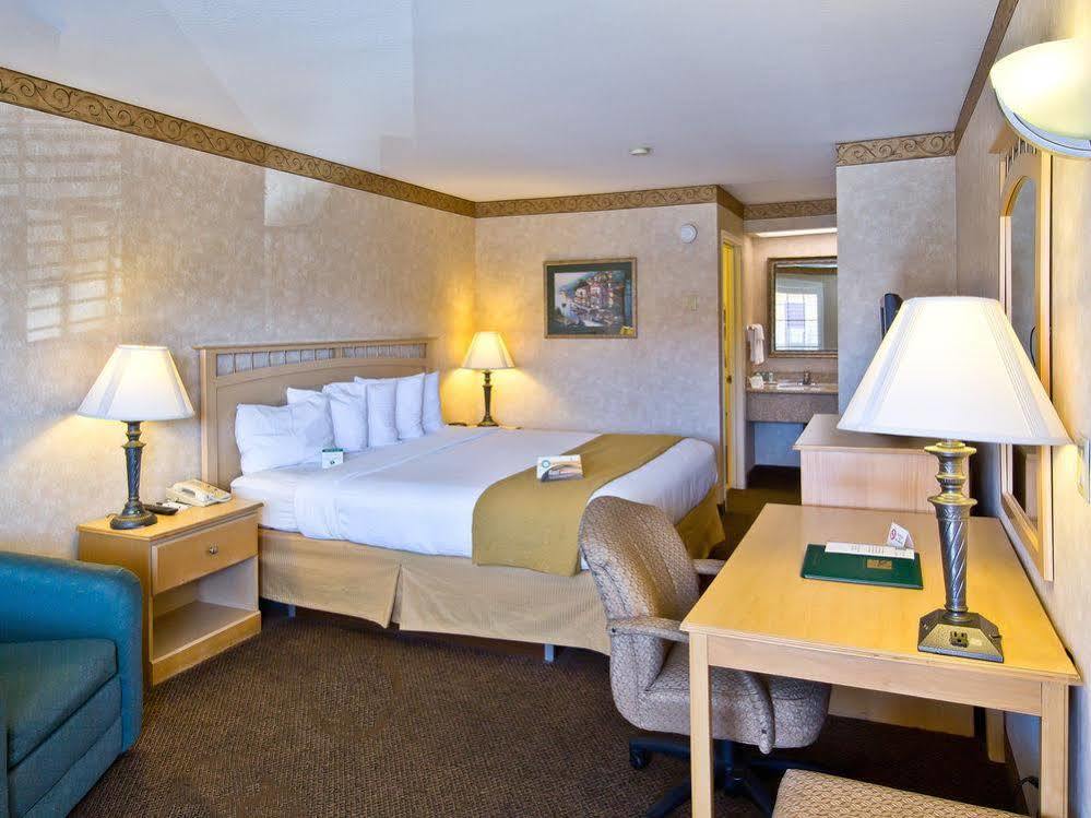Bay Area Inn & Suites Hayward Bagian luar foto