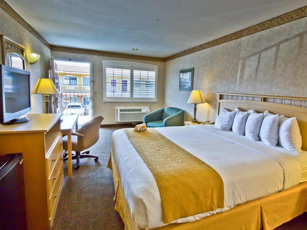 Bay Area Inn & Suites Hayward Bagian luar foto
