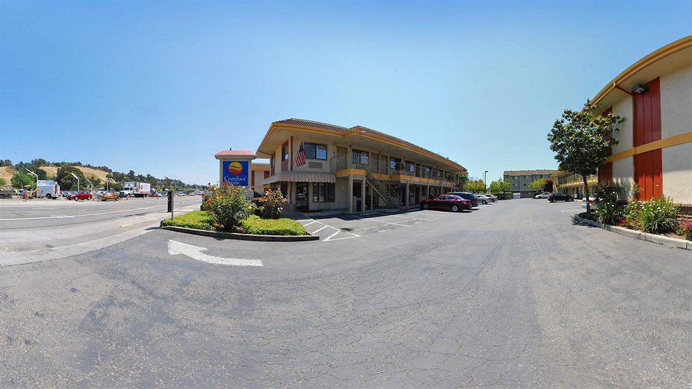 Bay Area Inn & Suites Hayward Bagian luar foto
